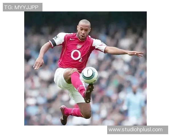 最矮的足球明星是谁他在绿茵场上的传奇故事与奋斗历程