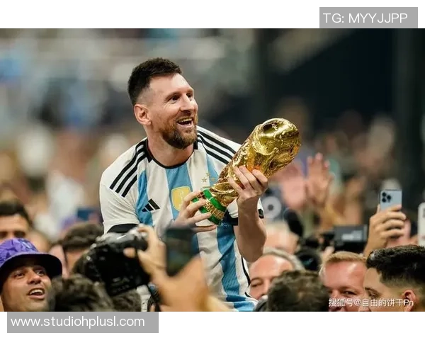 欧洲足球明星的悲惨命运与辉煌成就的对比分析